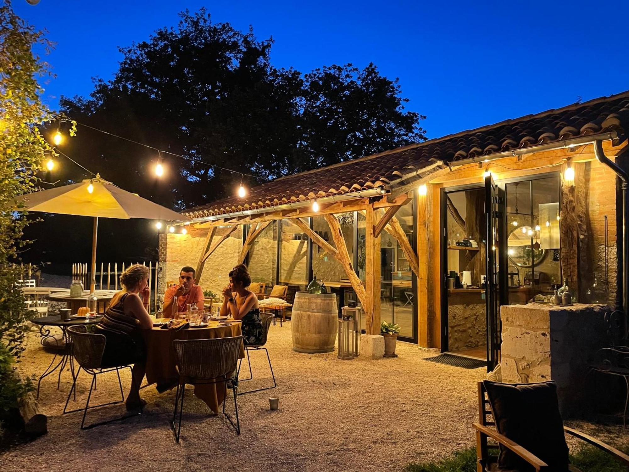 Dome Insolite Lichen Jacuzzi Et Petits-Dejeuners Inclus Gondrin 외부 사진